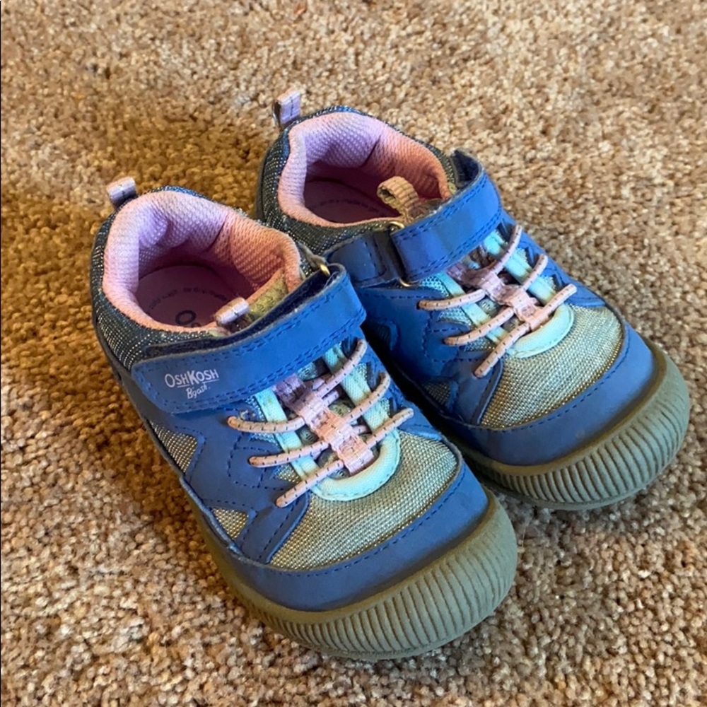 Osh Kosh B’gosh Sneakers Toddler Girl Size 8